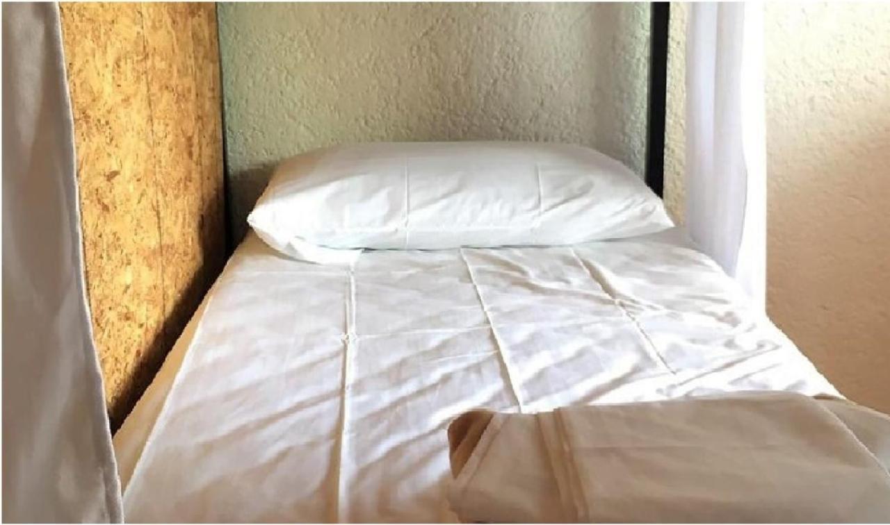 Guacamundo 5th. Ave Hostal *