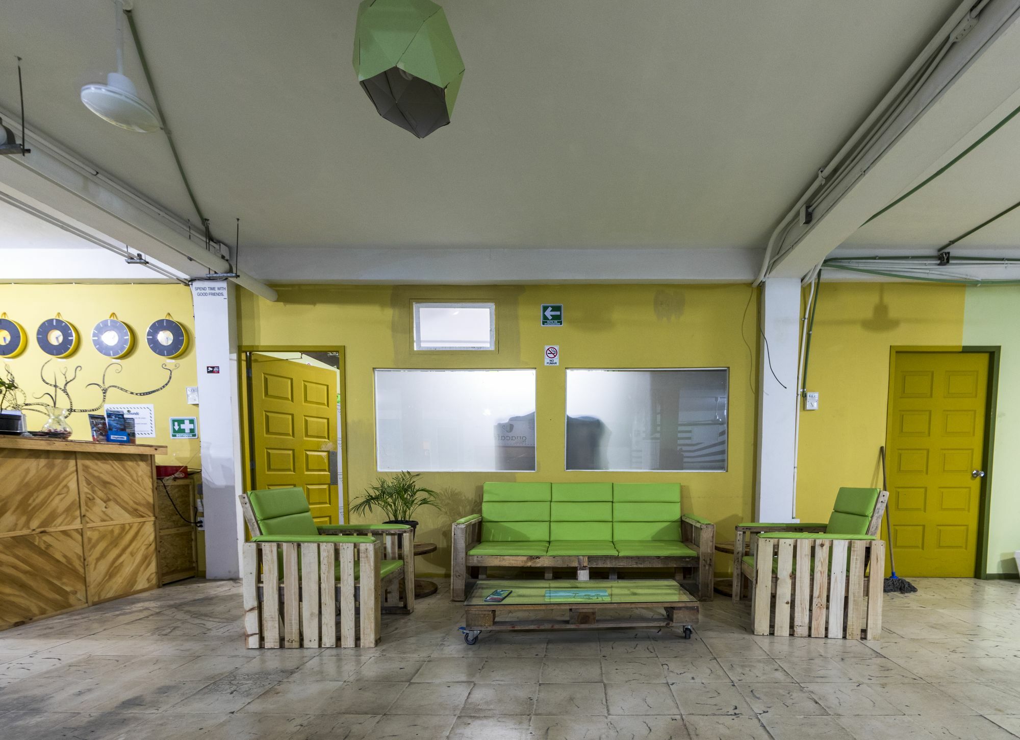 Guacamundo 5th. Ave Hostal *